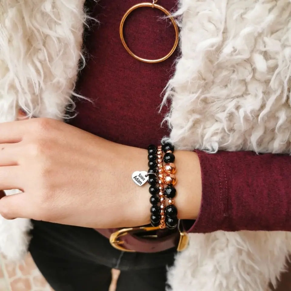 Rose gold-Ónix ásvány karkötő szett: csináld magad ékszer, gravírozott medállal