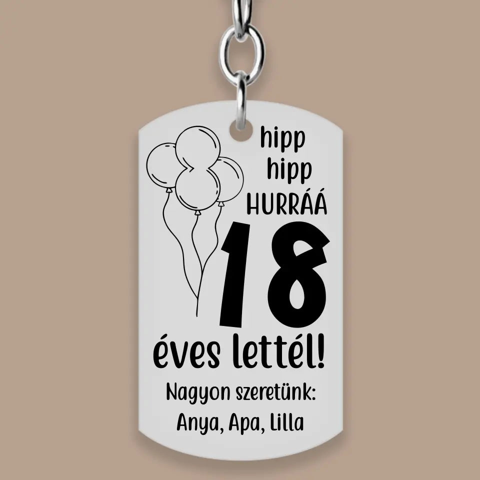 Gravírozott szülinapi kulcstartó,