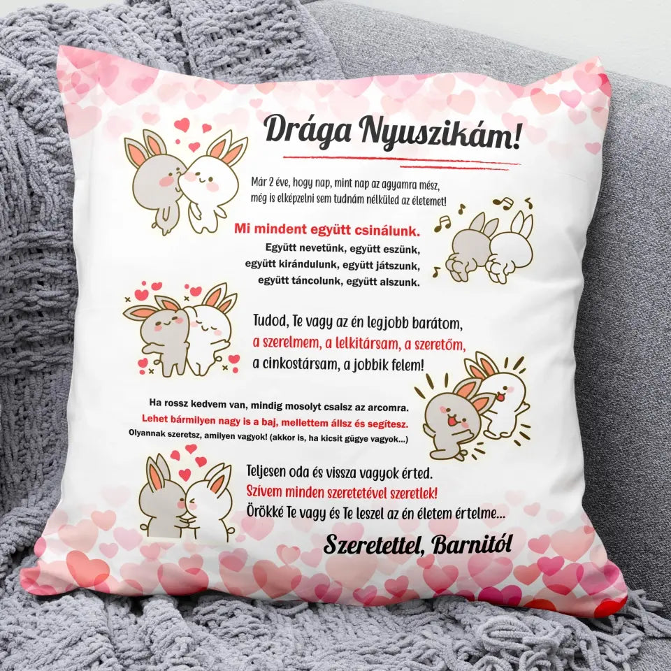 Aranyos nyuszis párna szerelmeseknek