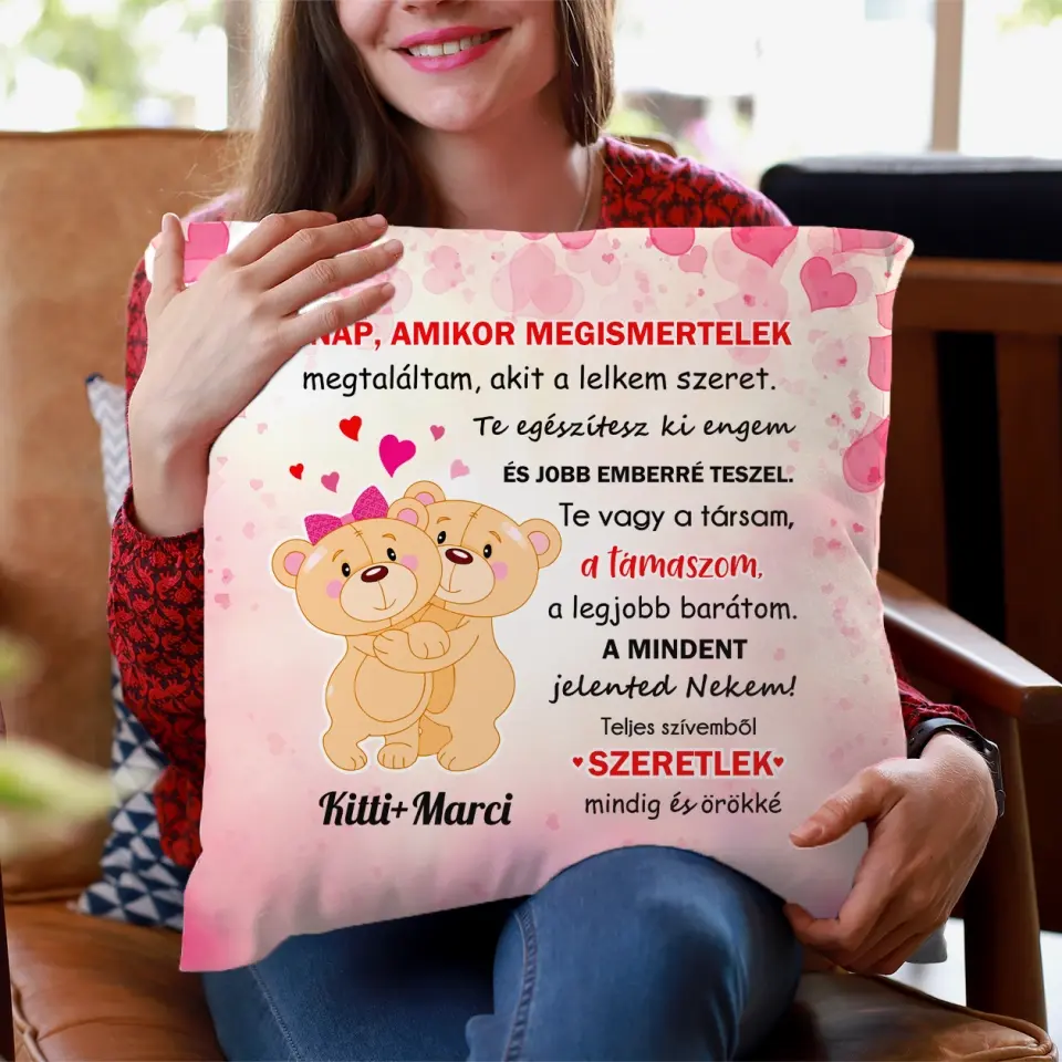 Pernă ursuleț de pluș de Ziua Îndrăgostiților