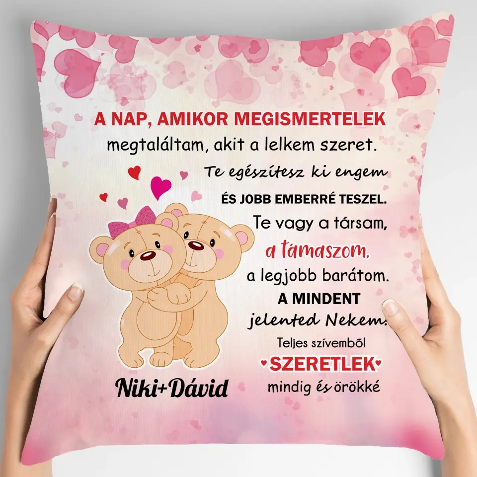 Pernă ursuleț de pluș de Ziua Îndrăgostiților