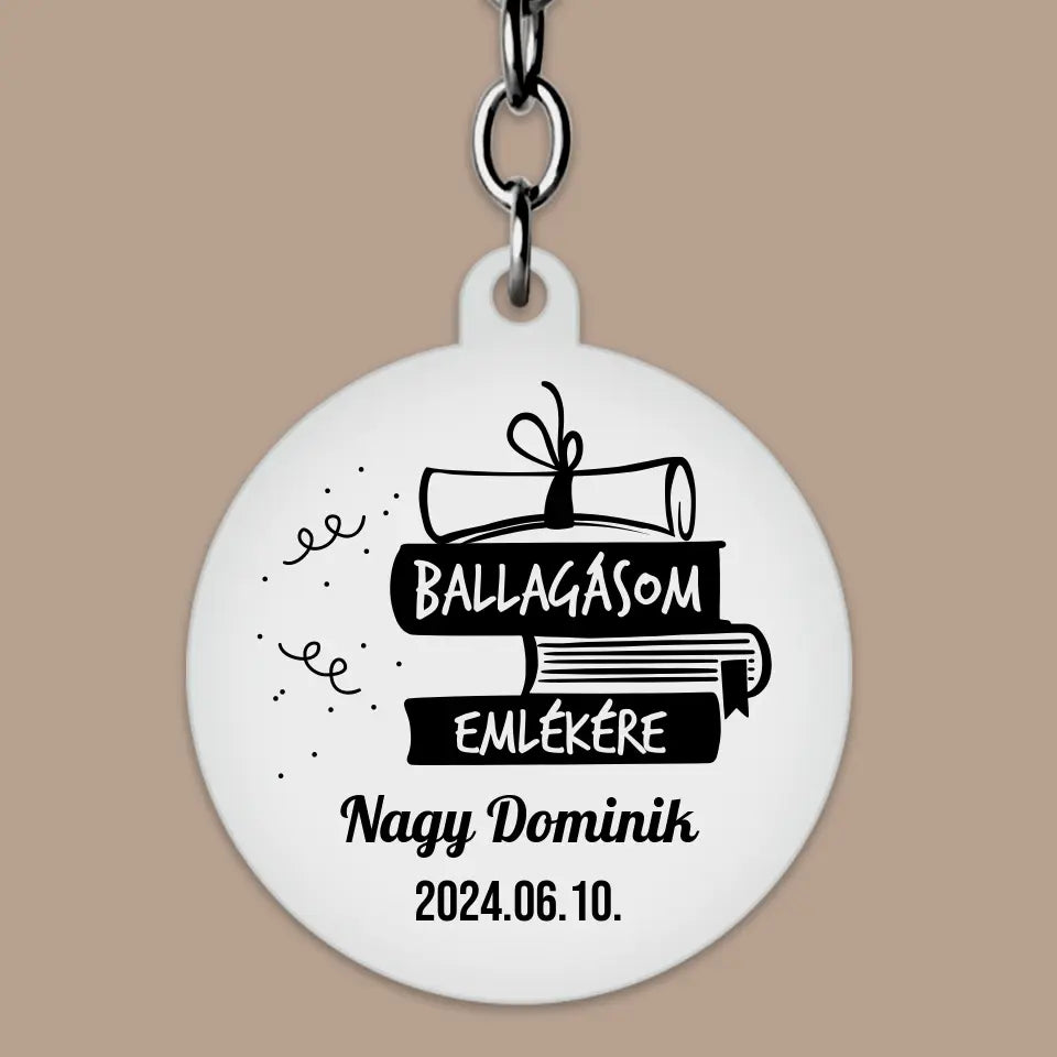Nyolcadikos ballagási ajándék kulcstartó, emlékőrző ajándék