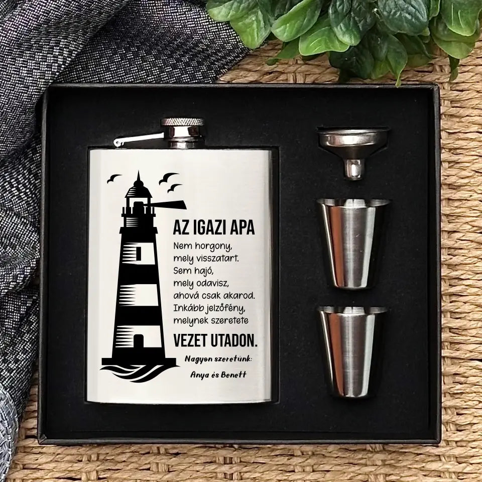 Ajándék ötlet apáknak – világítótornyos flaska szett
