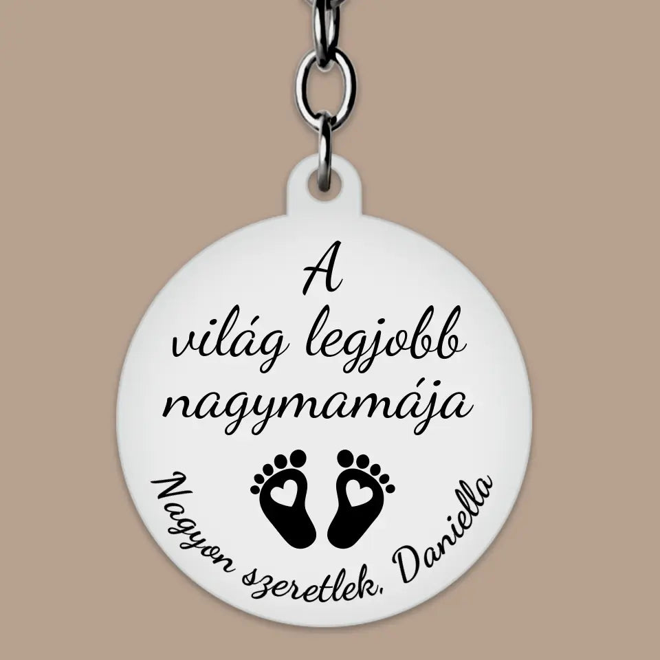 A világ legjobb nagymamája kulcstartó babalábakkal