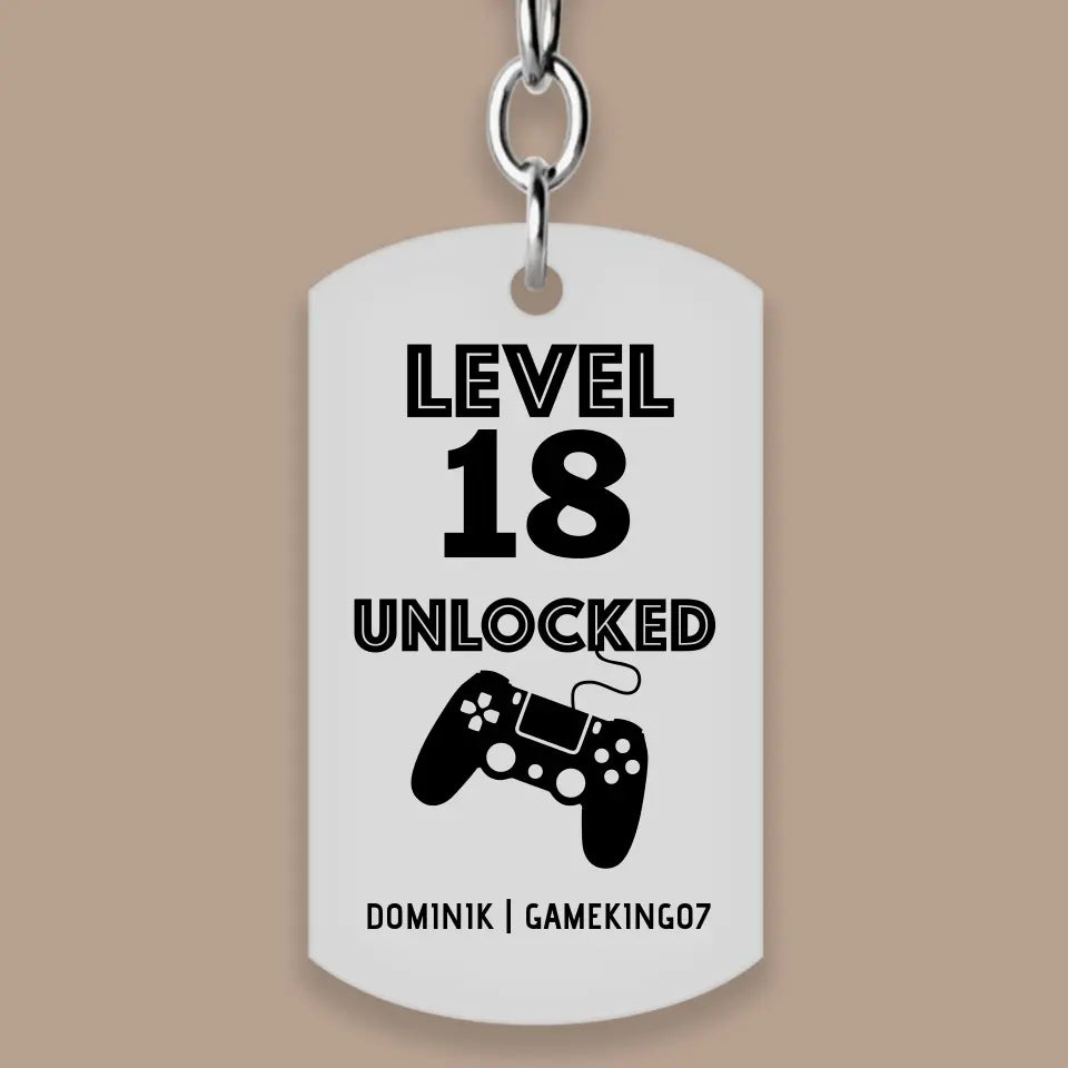 Egyedi, gamer kulcstartó, gravírozott ajándék