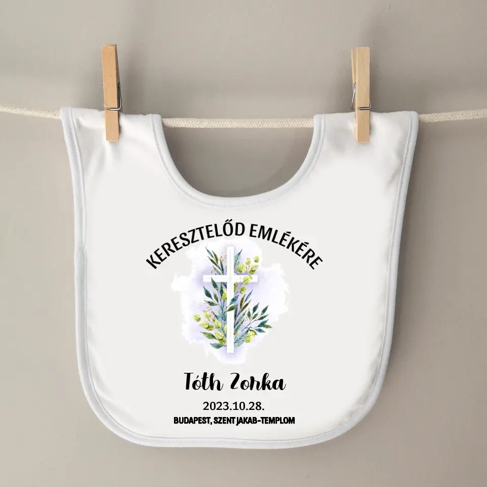 Keresztelőre ajándék – bébi előke