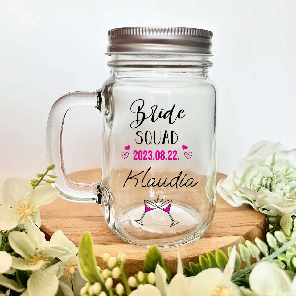 Cadou pentru petrecerea burlăcițelor – un pahar de limonadă pentru fete cu propriul tău nume