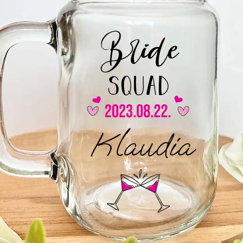 Cadou pentru petrecerea burlăcițelor – un pahar de limonadă pentru fete cu propriul tău nume