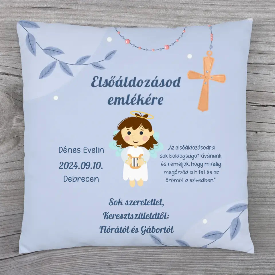 Ajándék elsőáldozásra keresztszülőktől - bájos párna