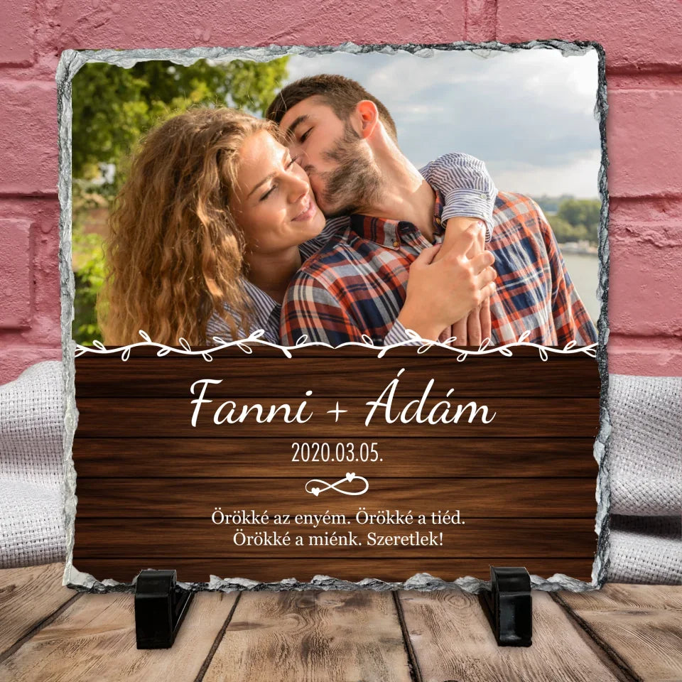 Szerelmes dekor kőtábla pároknak