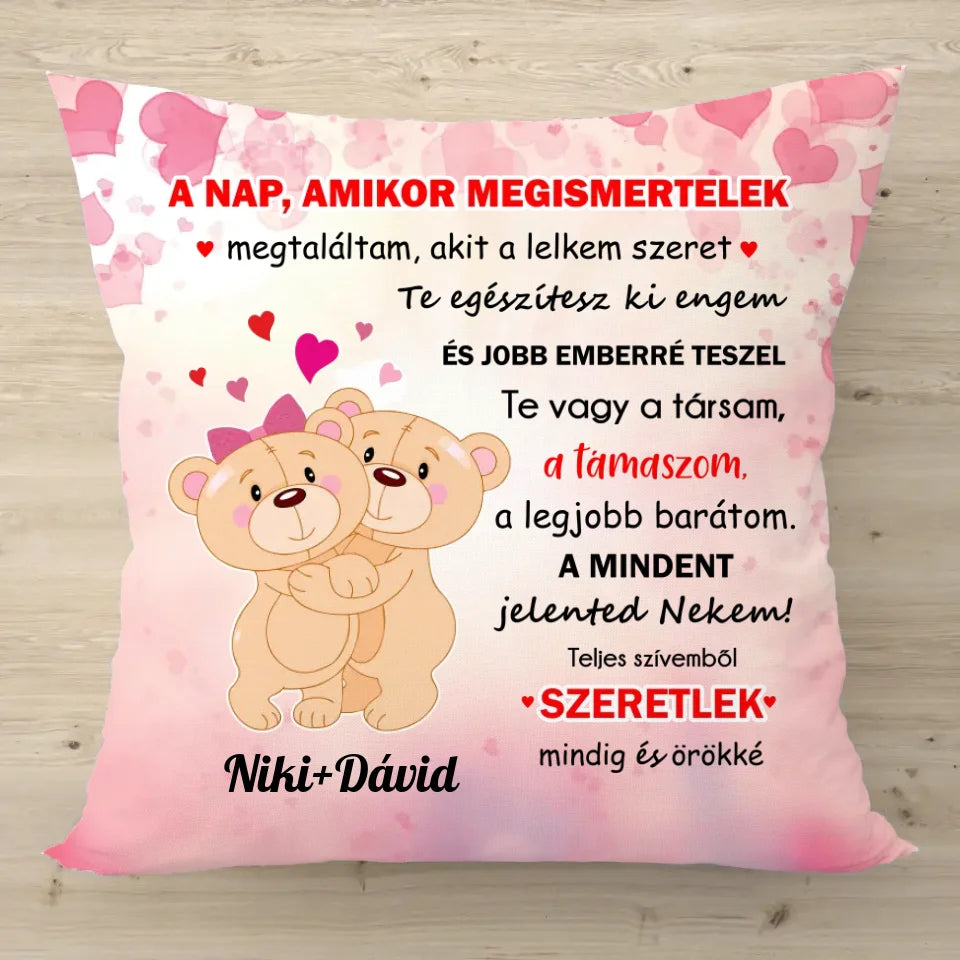 Pernă ursuleț de pluș de Ziua Îndrăgostiților