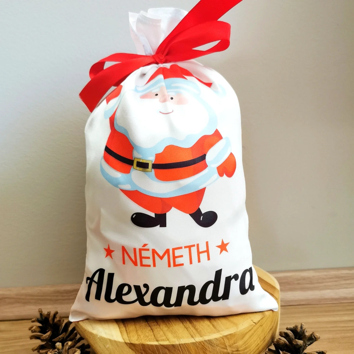 Geantă personalizată de Moș Crăciun cu o figurină la alegere