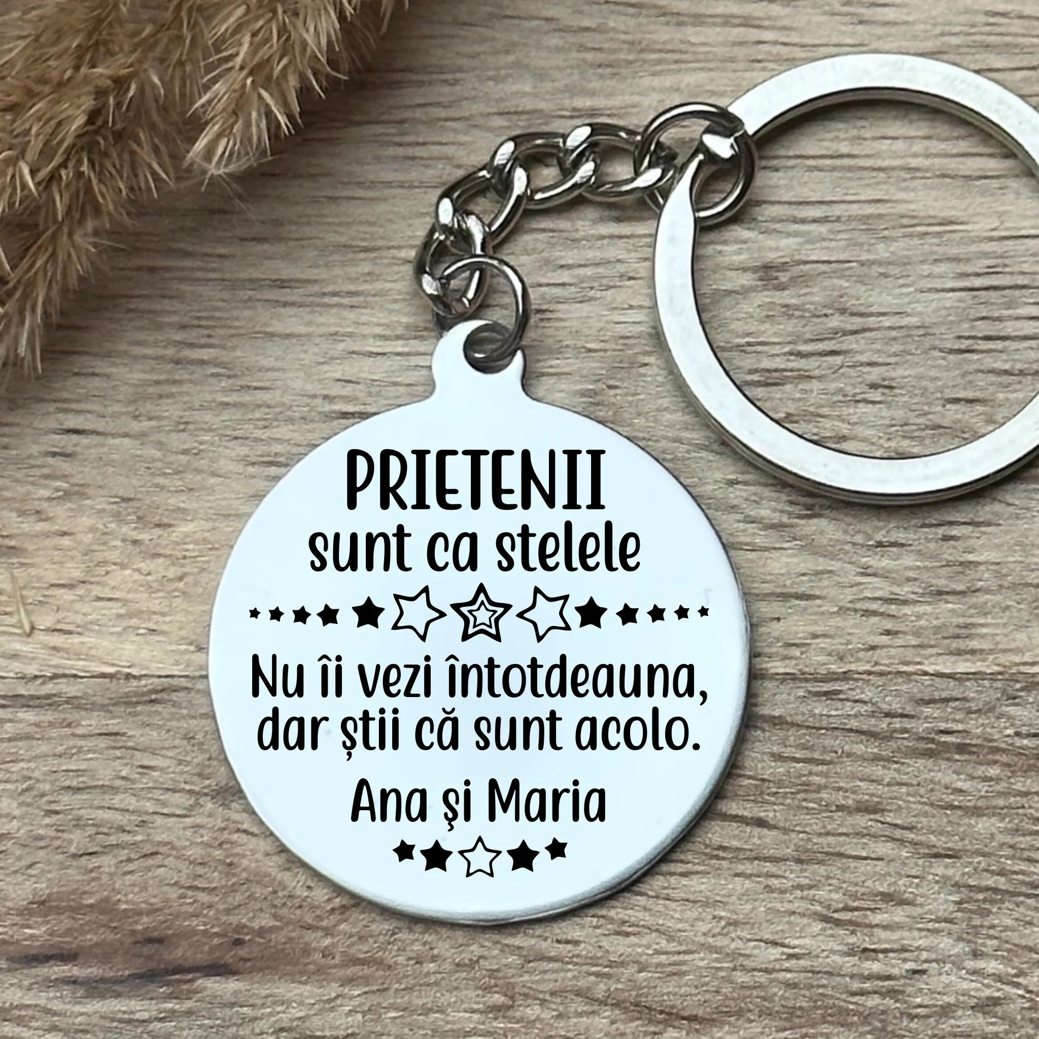 Cadou pentru prieteni, breloc gravat