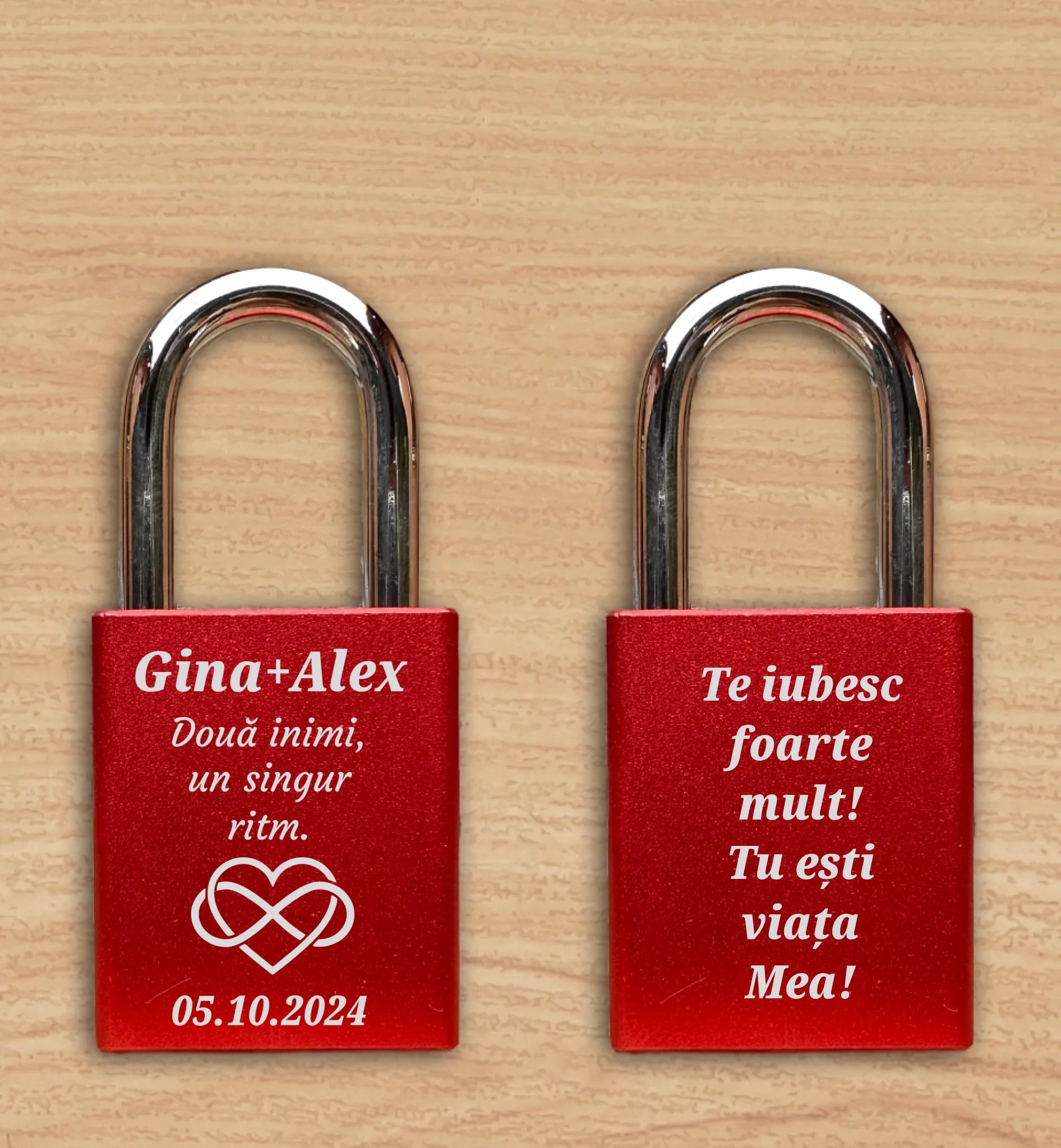 Lacăt personalizabil pentru îndrăgostiți